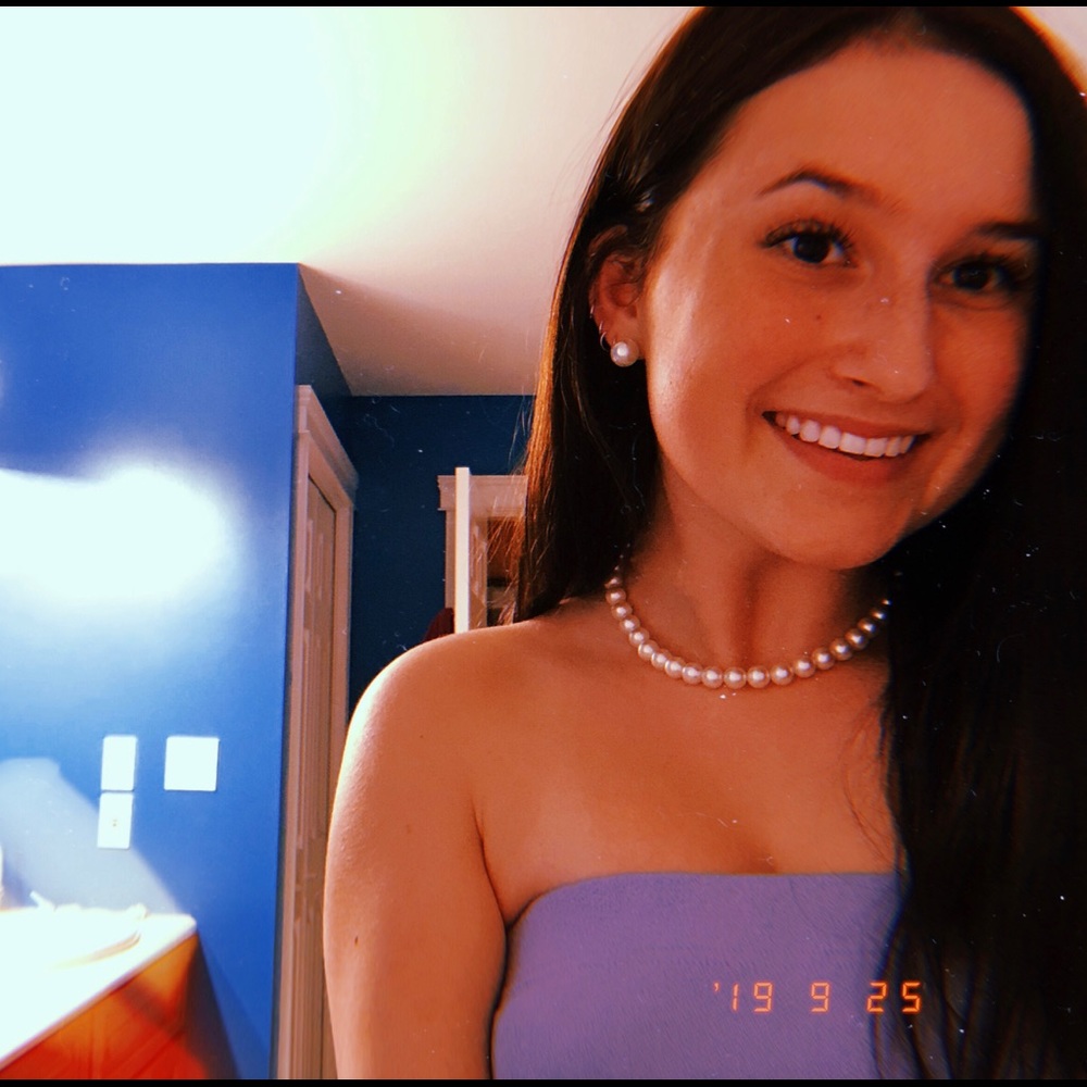 Meet your Posher, Olivia